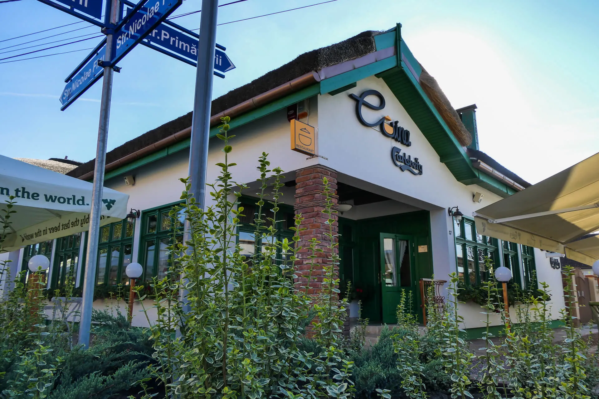 Restaurant Cuina exterior